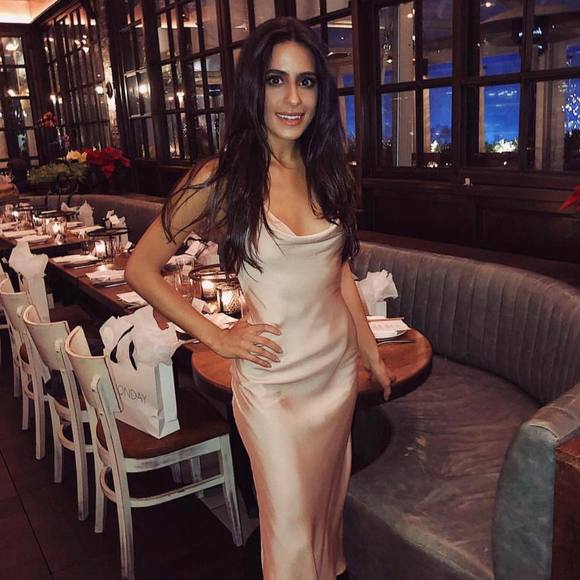 Meet your Posher, Hana - Picture 1 of 1